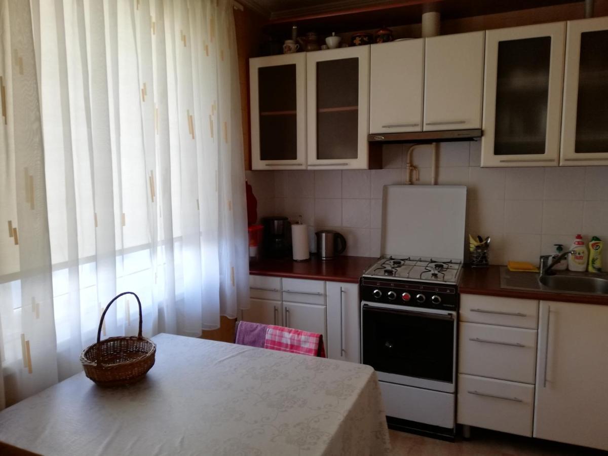 15 Minutes From The Beach And City Center 7 Minutes From The Airport Riga Bagian luar foto
