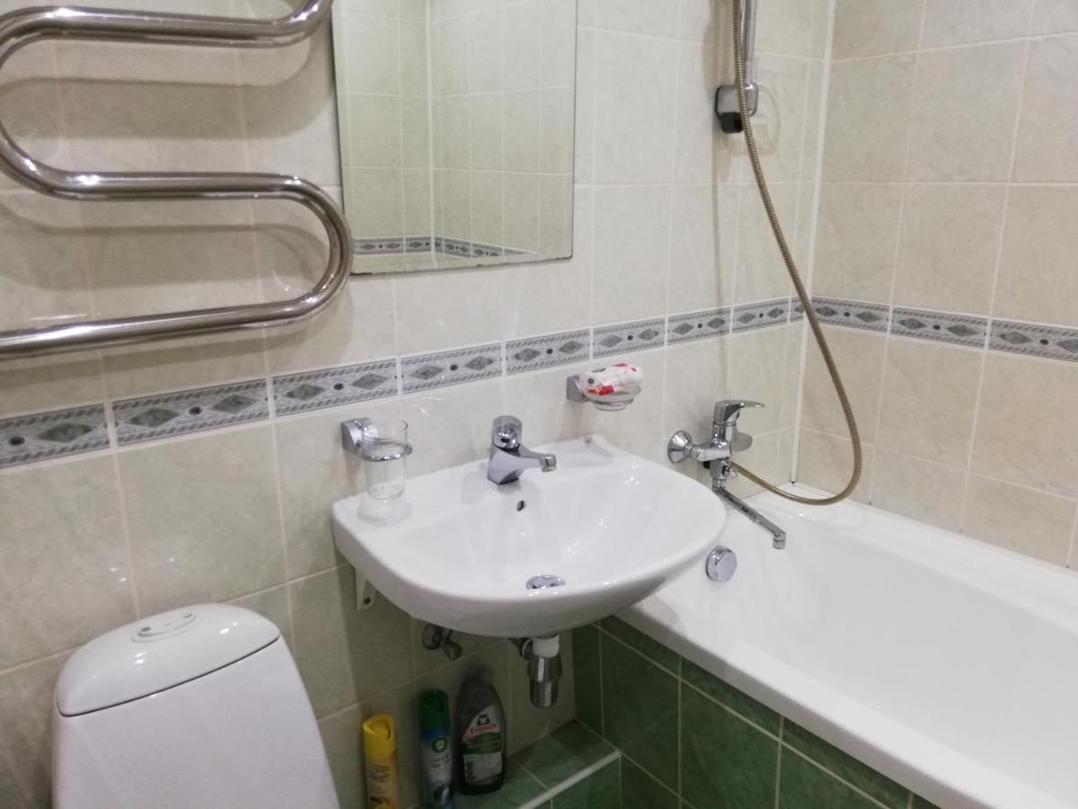 15 Minutes From The Beach And City Center 7 Minutes From The Airport Riga Bagian luar foto