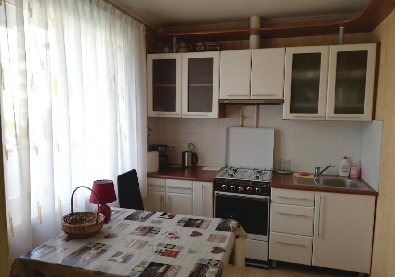15 Minutes From The Beach And City Center 7 Minutes From The Airport Riga Bagian luar foto